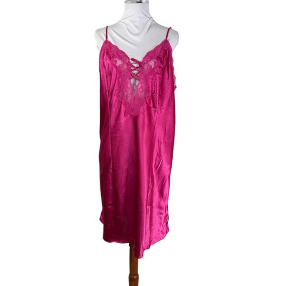 Vintage Y2K Pink Frederick's of Hollywood Slip Chemise Lingerie 2X - Picture 2 of 6